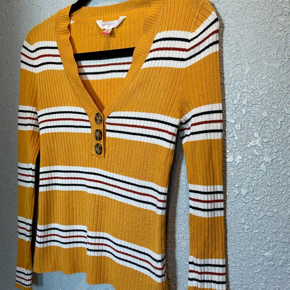 *2/$15* No Boundaries Women's M Long Sleeve Striped Yellow Shirt